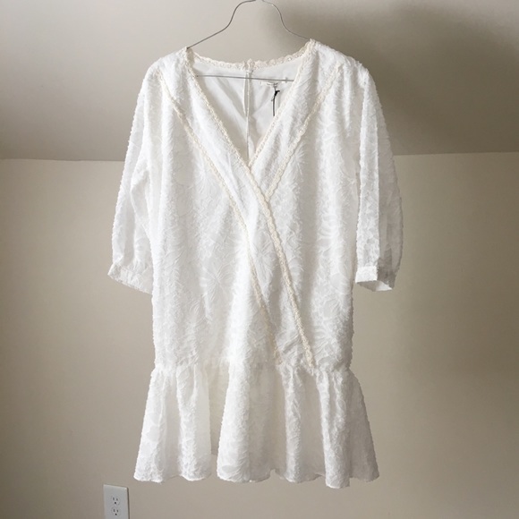 nwt TULAROSA Cream Textured Bailey Floral Dress - Picture 3 of 8